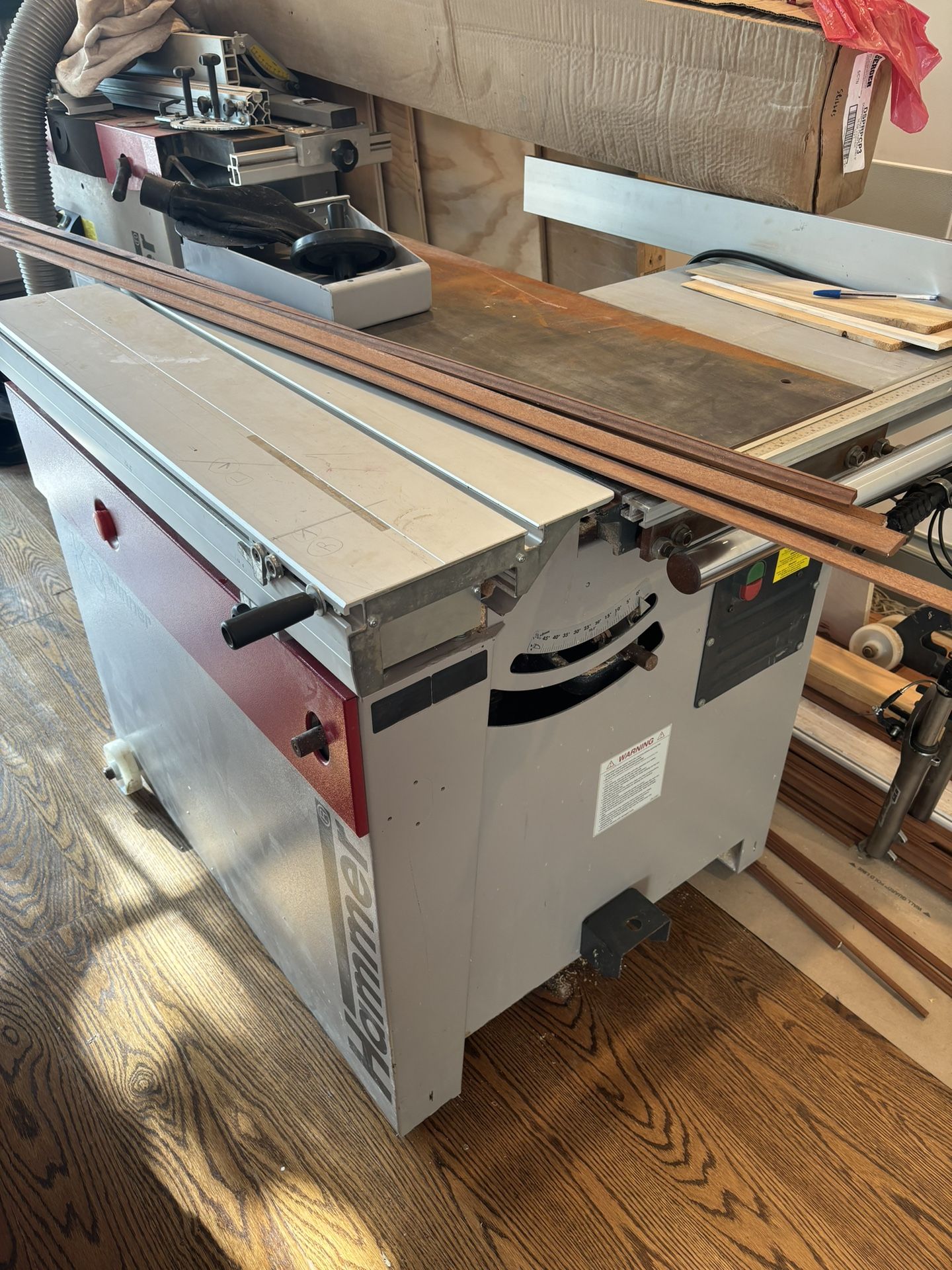 Sliding Table Saw