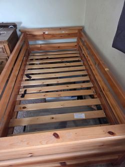 Twin bedframe