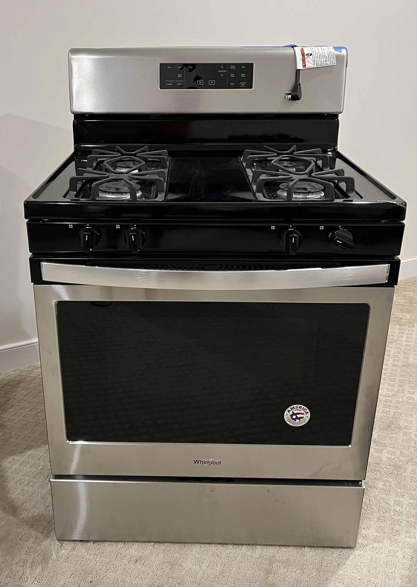 Whirlpool 30-in 4 burners 5.1-cu ft Freestanding Natural Gas Range (Stainless Steel)