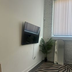 Samsung Crystal 65 Inch