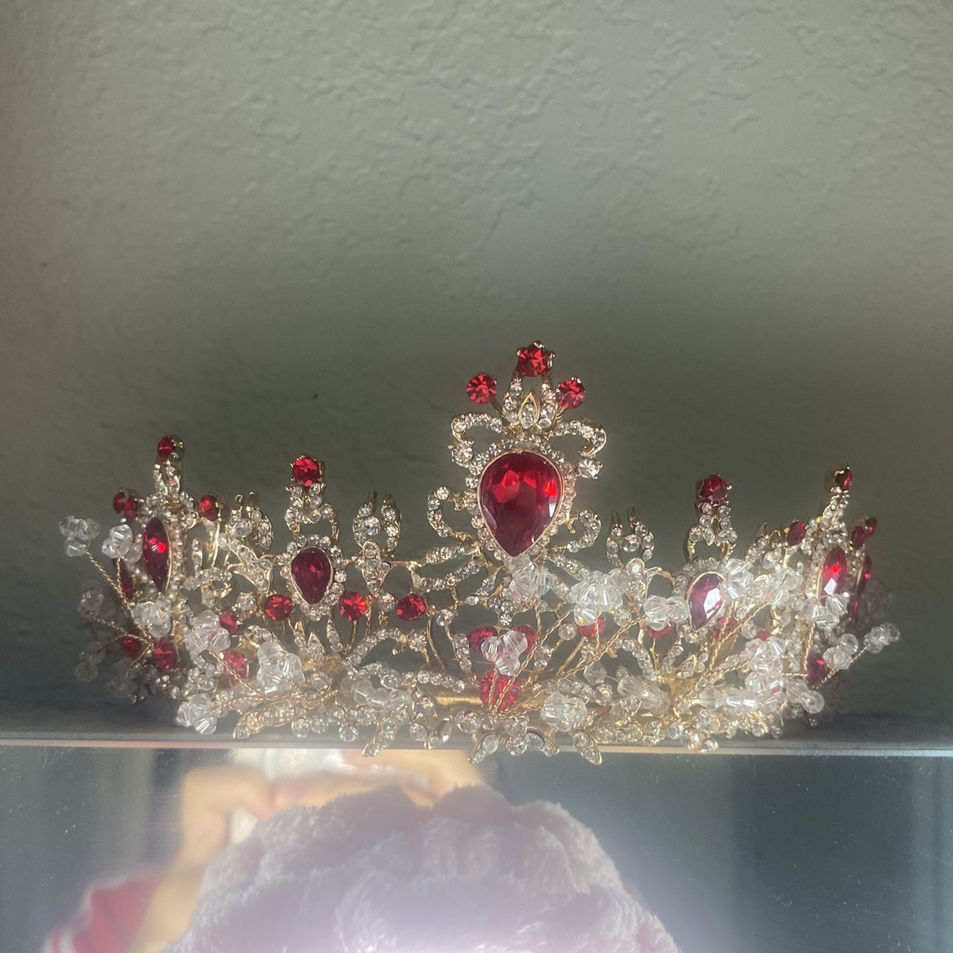Red & Gold Crown