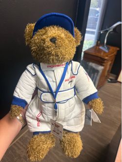 Porsche racing bear