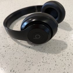 Beats Studio Pro Bluetooth Headphones 