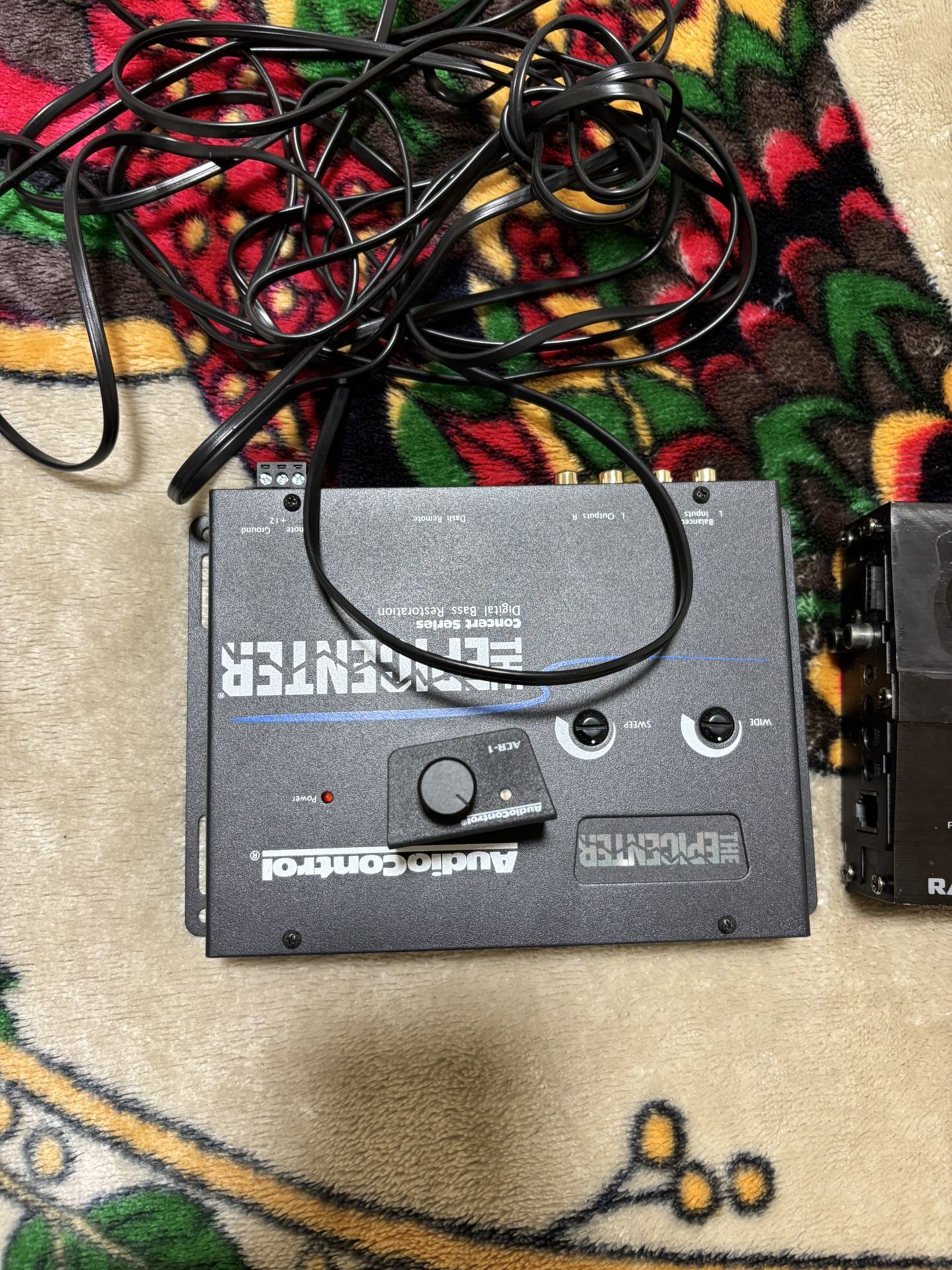 Audio Control Epicenter/ Power Acoustic Amp
