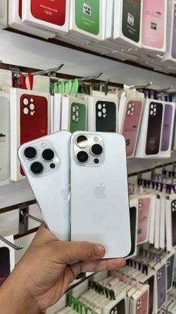 iPhone 14 Pro 256GB UNLOCKED 