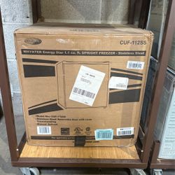 Whynter Energy Star 1.1 cu. ft. Upright Freezer