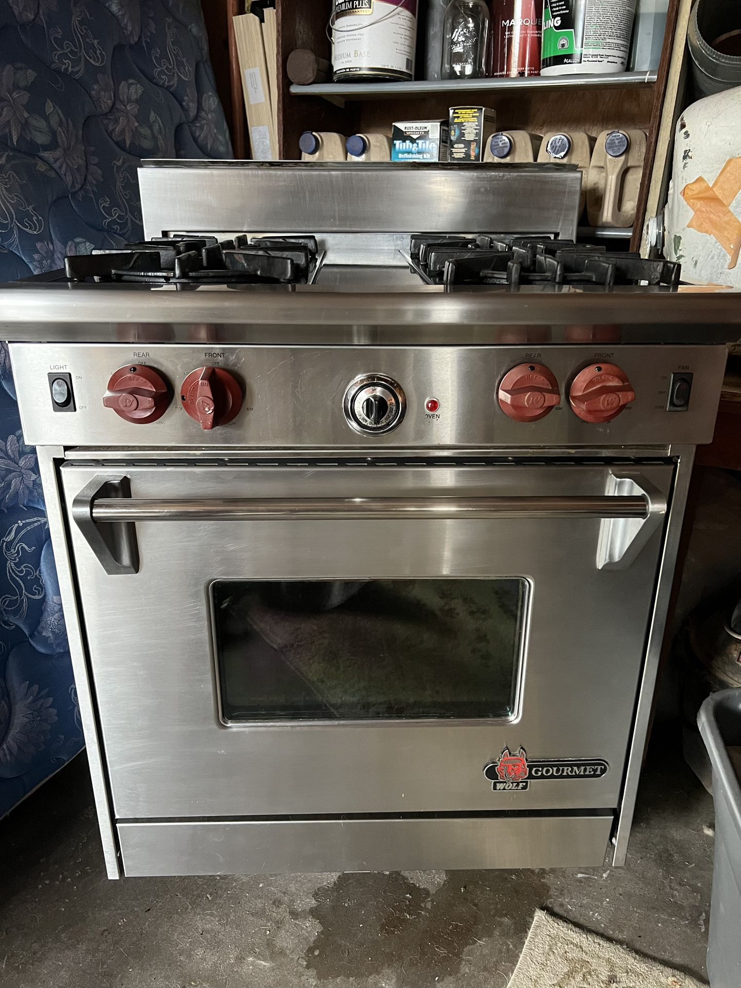 Wolf Gourmet 30” 4-burner Gas Range and Oven 