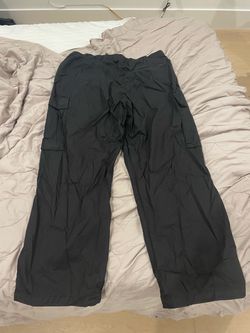 Black cargo pants gap