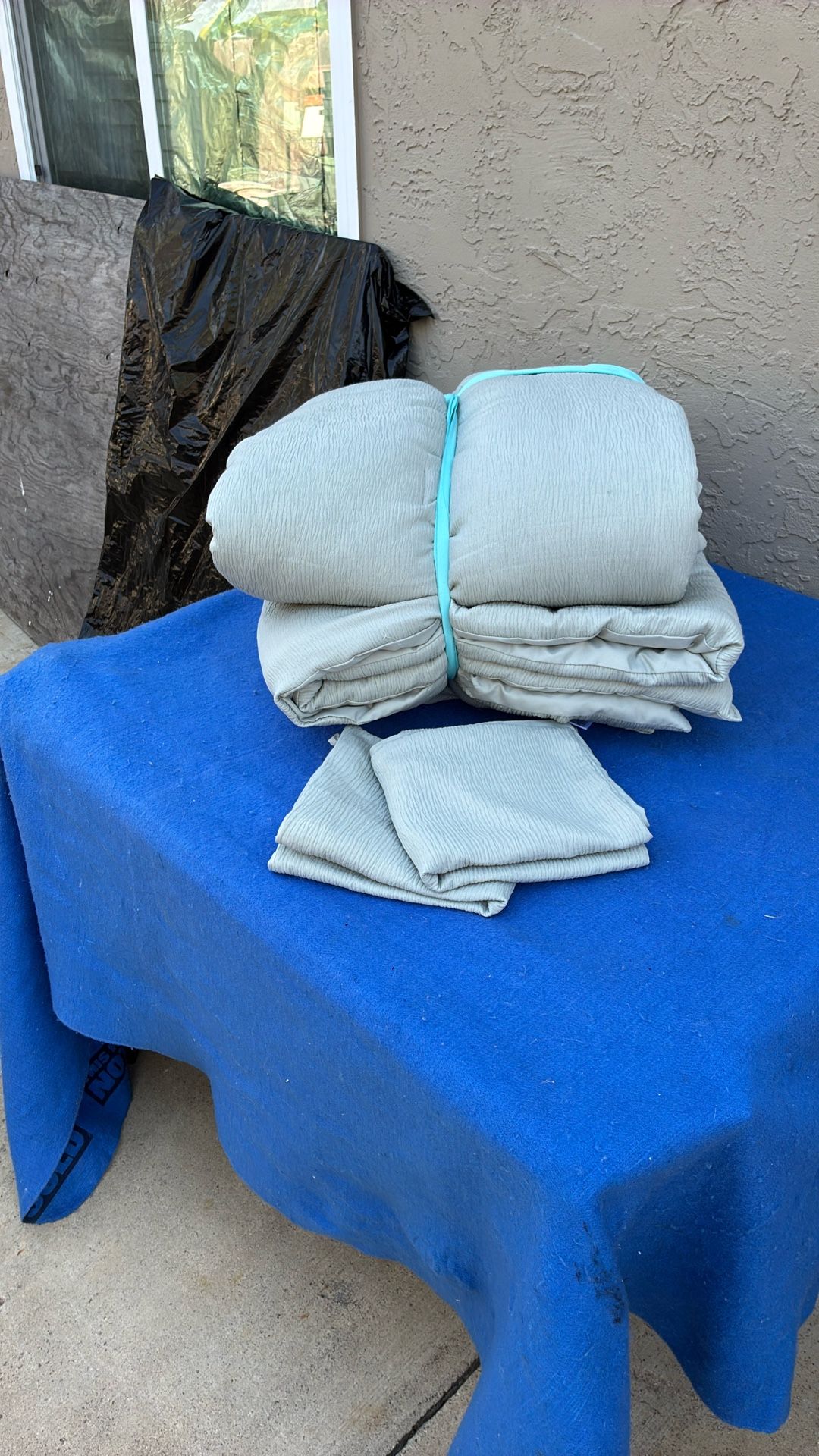 Comforter Sage color