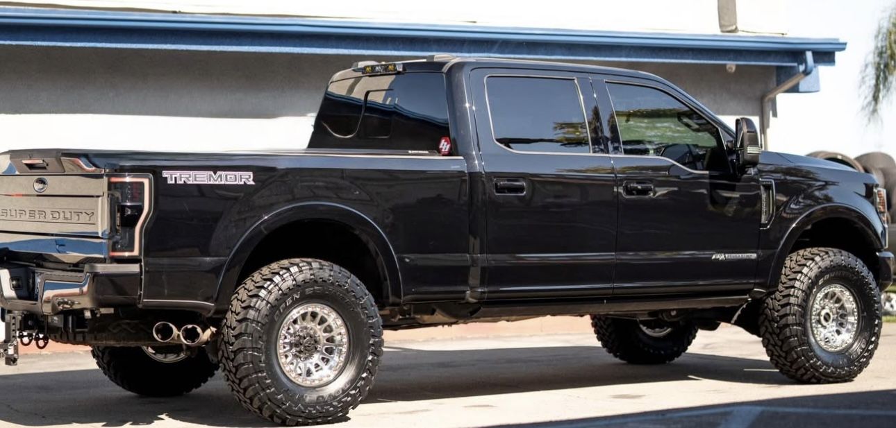 Kmc 445 Impact 17x9 8x170 +0 Offset With Toyo M/T 37x13.50R17 Tires π₯π₯π₯