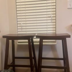 Set Of 2 Wooden Bar Stools 