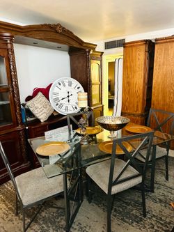 *Modern Dining  Glass Table Top&Chairs
