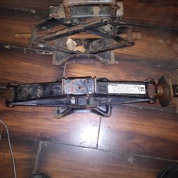 2 Car Jack Use For Tires Change But Too Small For My Truck So Am Selling It For $80 For Both Of Them 