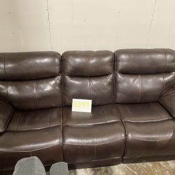 Trayton Furniture Ridgewin Leather Recliner Sofa