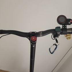 Varla Scooter (199 miles)