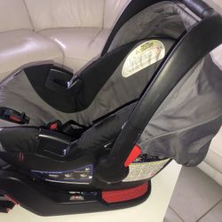 CARSEAT GRACO PARA NIÑOS HASTA 6 O 7 Años, Excelente Condicion, Seguro Y Fuerte Varias Posiciones