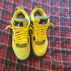 Jordan 4 lightning size 10