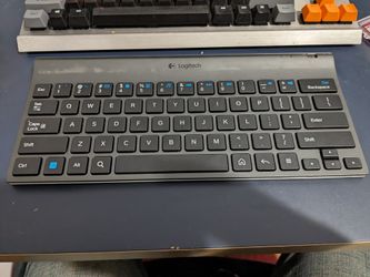 Logitech Wireless Bluetooth Keyboard With Case