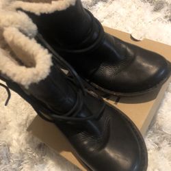 Ugg Women’s Boots Size 8