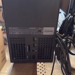 Xbox Series 1TB Charging Dock