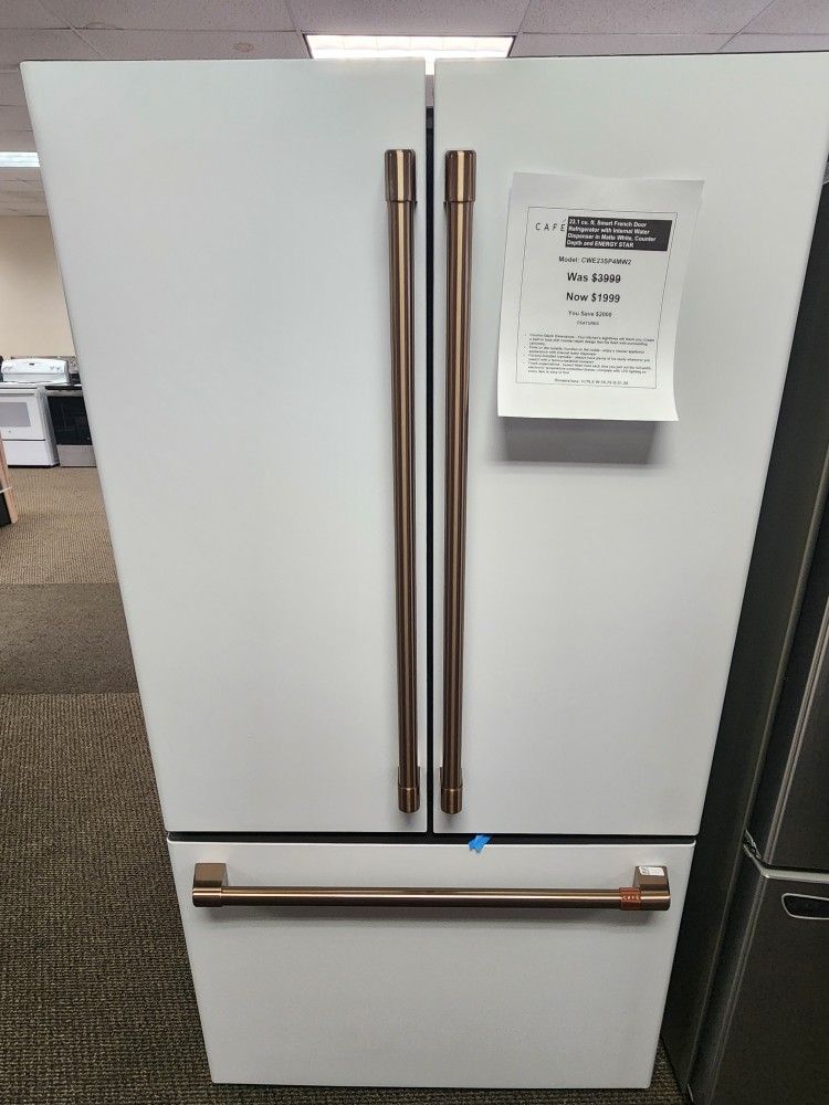 23.1 cu. ft. Smart French Door Refrigerator with Internal Water Dispenser in Matte White, Counter Depth and ENERGY STAR