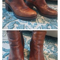 Frye leather Sabrina Chelsea Boots SIZE 8 