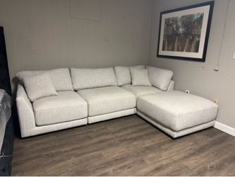 4PC Modular Sectional. 🚚WE DELIVER🚚