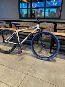 White elite bmx