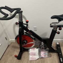 Sunny Health & Fitness Indoor Stationary Belt Drive Cycling Exercise Bike 