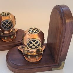 FS Diver Inspired Book Ends 