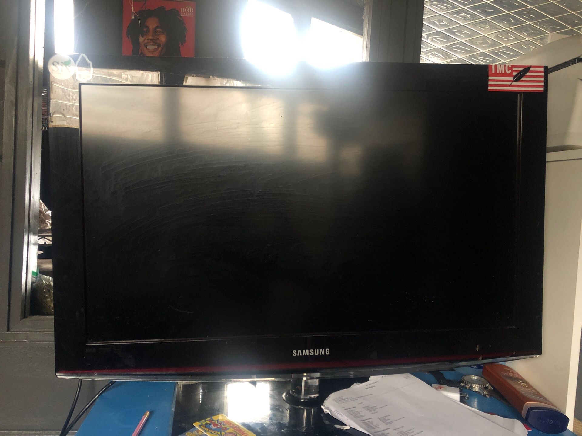 32 inch Samsung flat screen