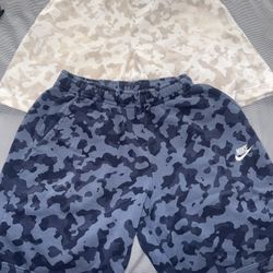 Men’s Small Nike Blue/White Camo Shorts 