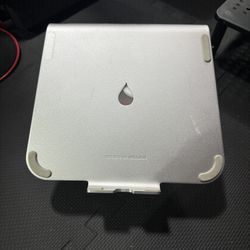 MacBook Pro Stand 