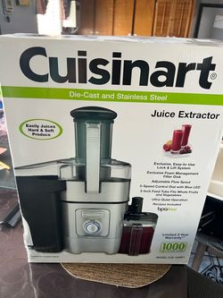 Cuisinart Juicer Machine, Die-Cast Juice Extractor for Vegetables, Lemons, Oranges & More, CJE-1000P, Silver/Black