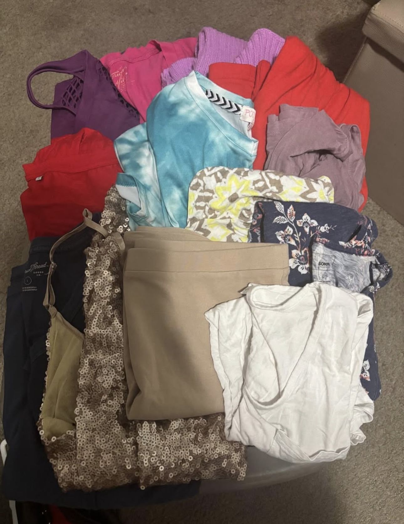 Womens/juniors Size large Clothing 