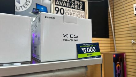 Fujifilm X-E5 with XF23mm f2.8