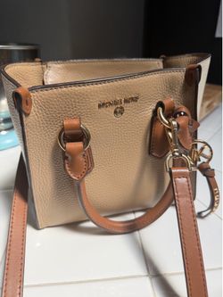 Bolsa Michael Korda