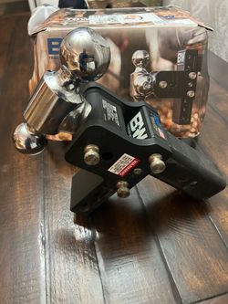 B&W Trailer Hitch