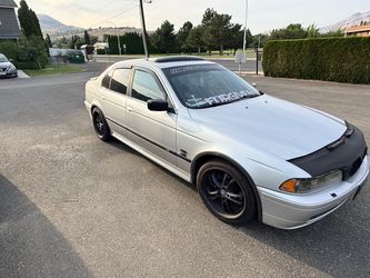 2003 BMW 525i