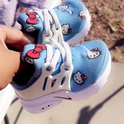 Hello Kitty Nike Presto Limited Edition 