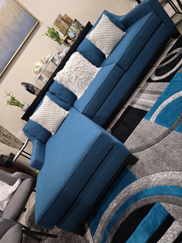 Sofa Sectional Couch Reversible Chaise Like New In Perfec Condition🥳🥳 FREE DELIVERY 🥳 🚚🚛🥳🥳