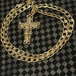 Curb Cuban Link DIAMOND CUT 14k GOLD PLATED 7.7mm Necklace 24inches In length with a CZ Style 12 Cross Charm