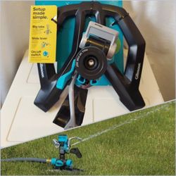 Yard Sprinkler - Circular Grass Watering Pattern / Adjustable Lawn Sprinkler 
