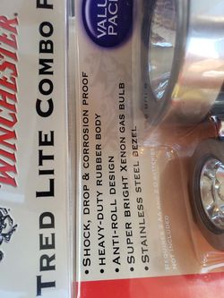 WINCHESTER XENON BULB 💡 FLASHLIGHT COMBO KIT BRAND NEW IN THE BOX
