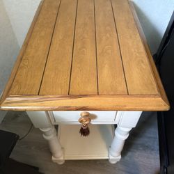 Colonial Off-White End Table / Nightstand