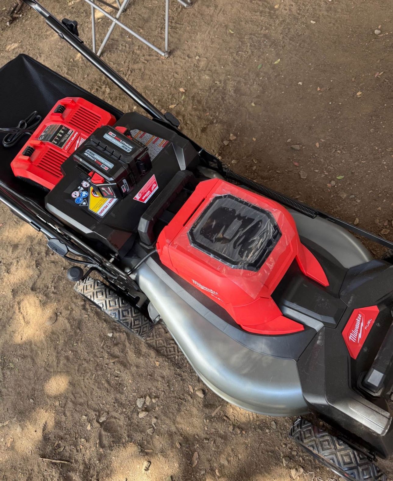 Milwaukee M18 FUEL 21in. Self-Propelled Dual Battery Mower Lithium-Ion High Output 6.0Ah Battery