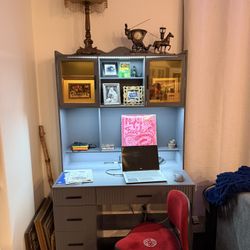 Pretty Cool Desk 