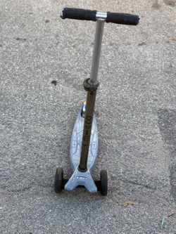 Micro 3-Wheel Kids Scooter