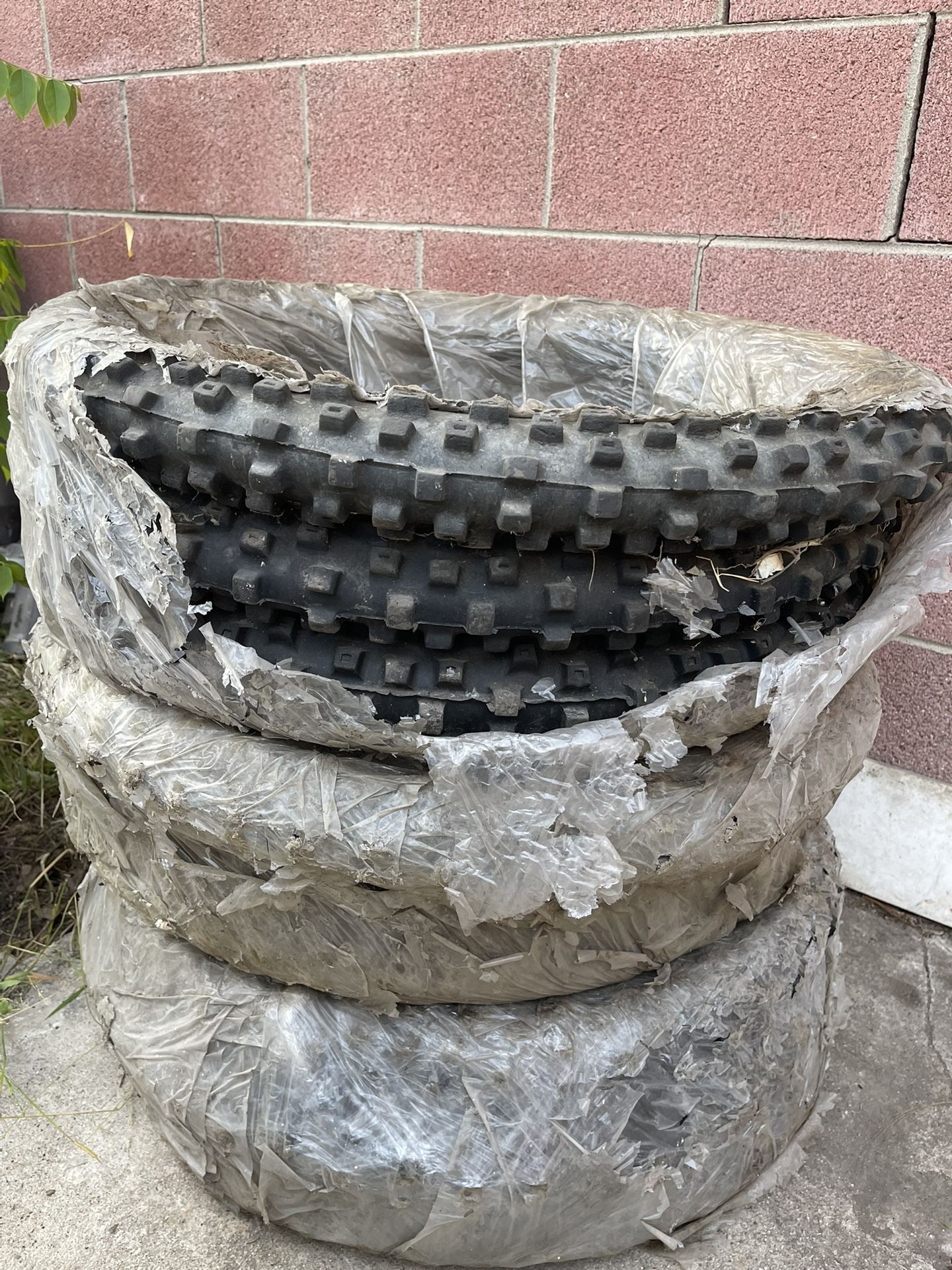 Dual Sport Tires Ktm, Husqvarna, Honda , Kawasaki , Yamaha , Suzuki