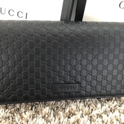 GUCCI WALLET ON CHAIN AS GOOD AS NEW